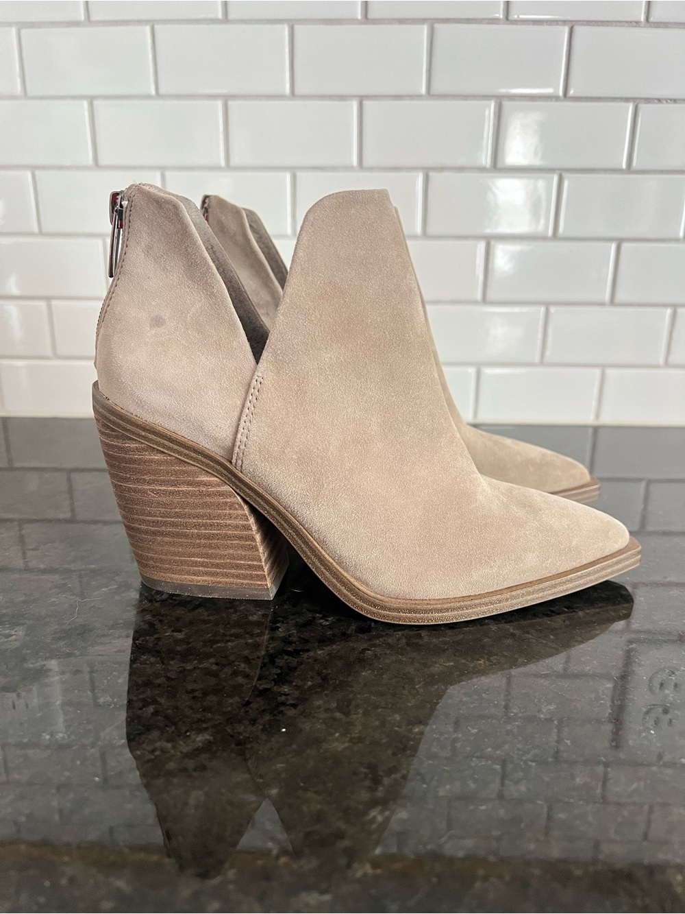 VINCE CAMUTO Gigietta Suede Stacked Chunky Block Booties